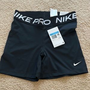 Nike Pro 5” Black Medium
